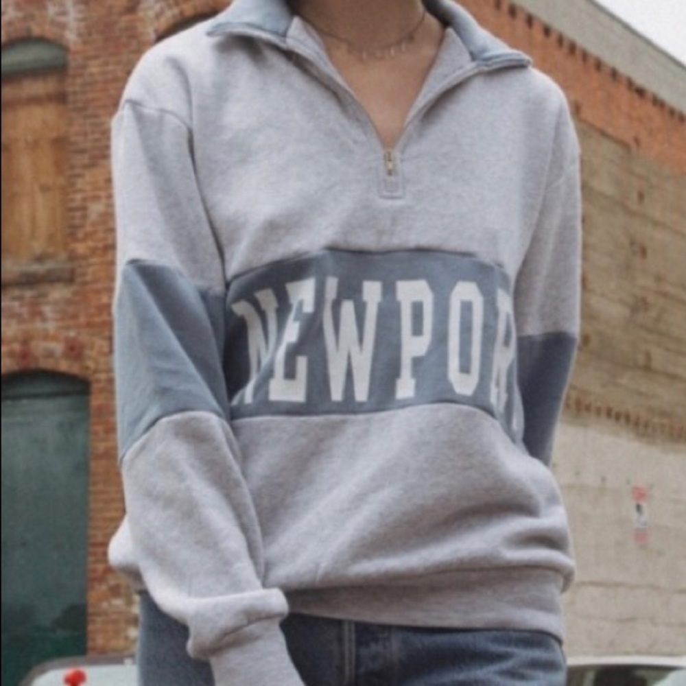 Quarter Zip Brandy Melville Sweatshirt (oversized)
